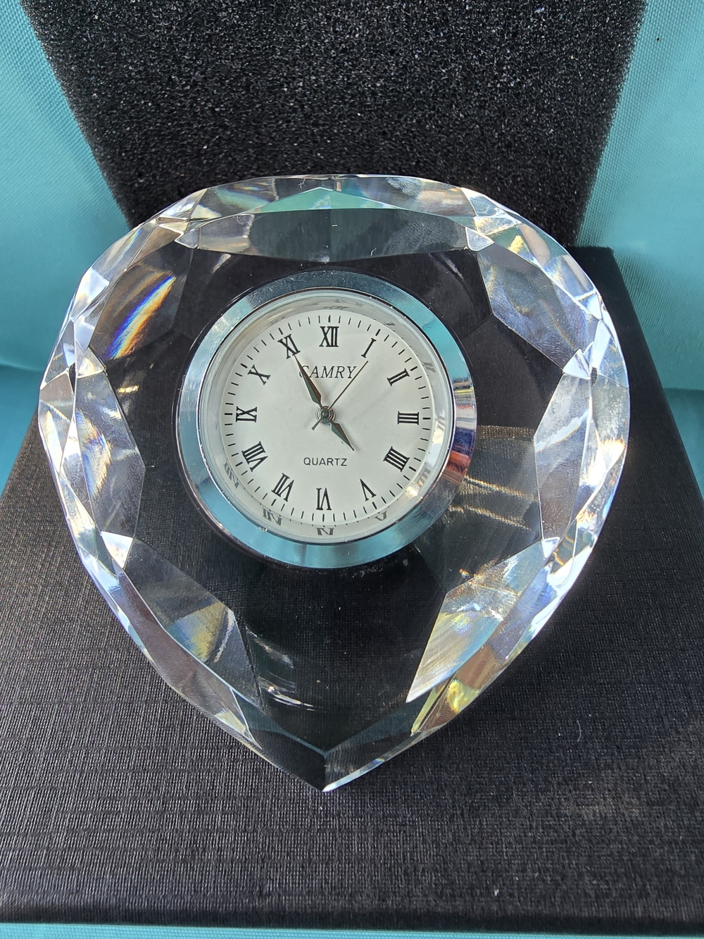 Crystal Heart Table Clock — Clear